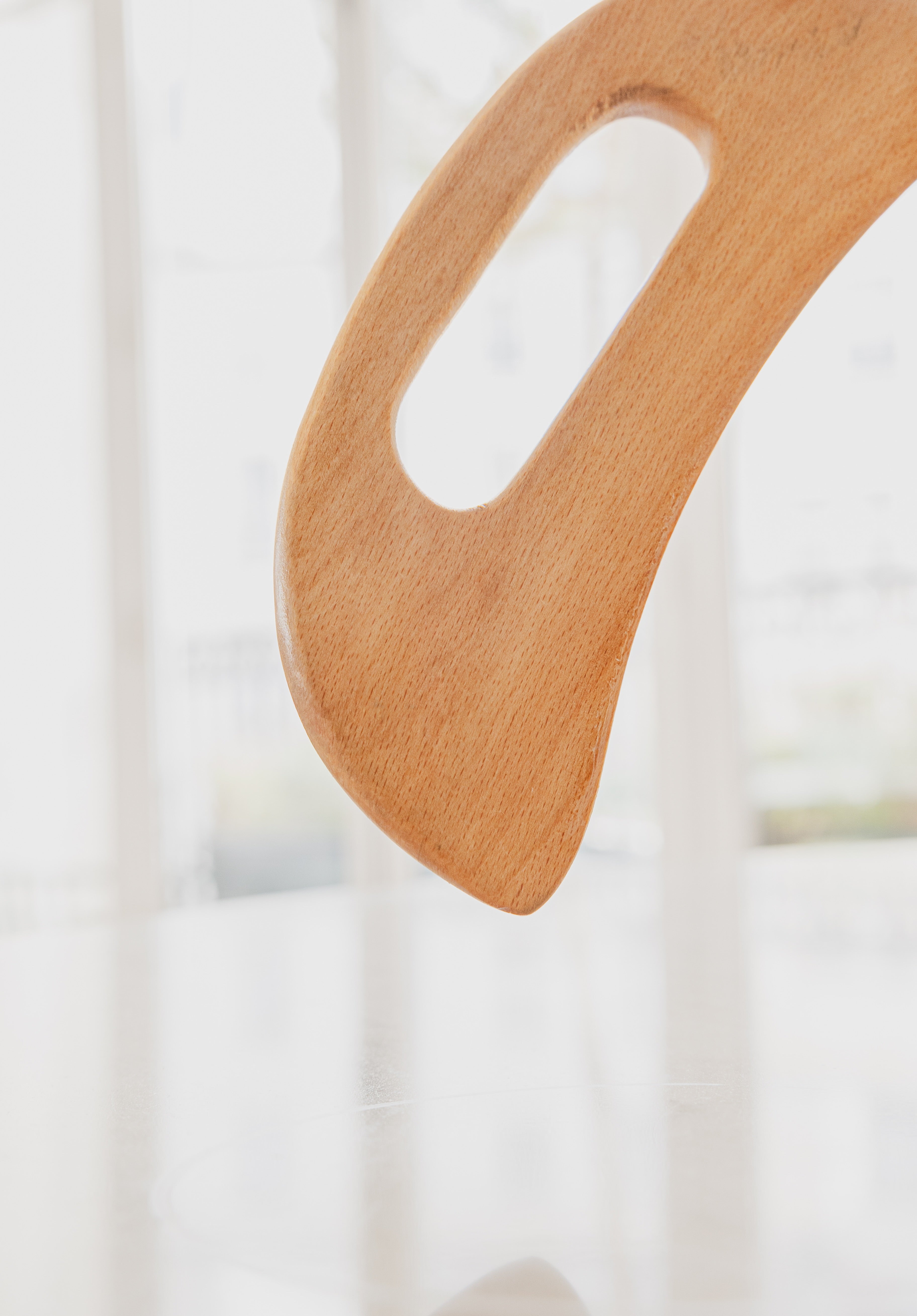 Grattoir en bois naturel By Moni k Paris